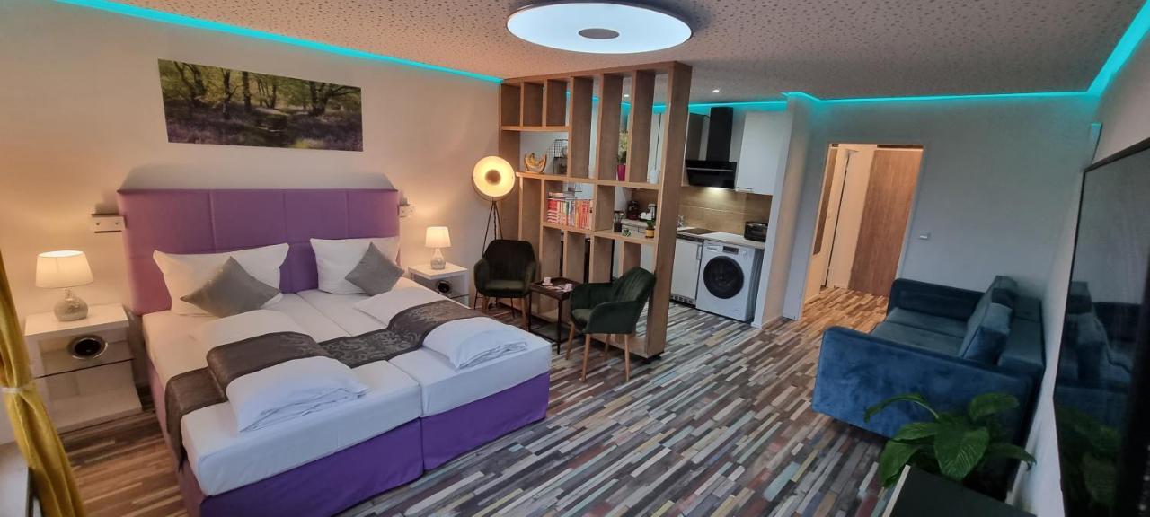 Studio-Apartment ' Andrei 1 ' - Neu In Нойбург-ан-дер-Донау Екстер'єр фото